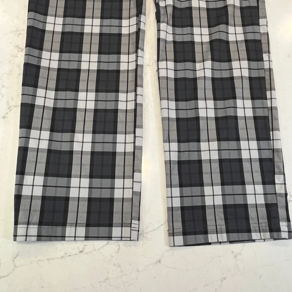 IZOD Golf Pants Mens 34x32 Black Gray Plaid Flat Front Preppy‎ Classic Bold